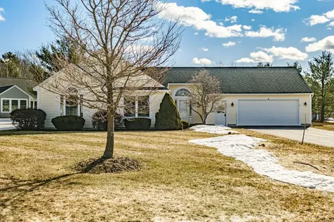 6 Mulberry Lane Scarborough ME 04074