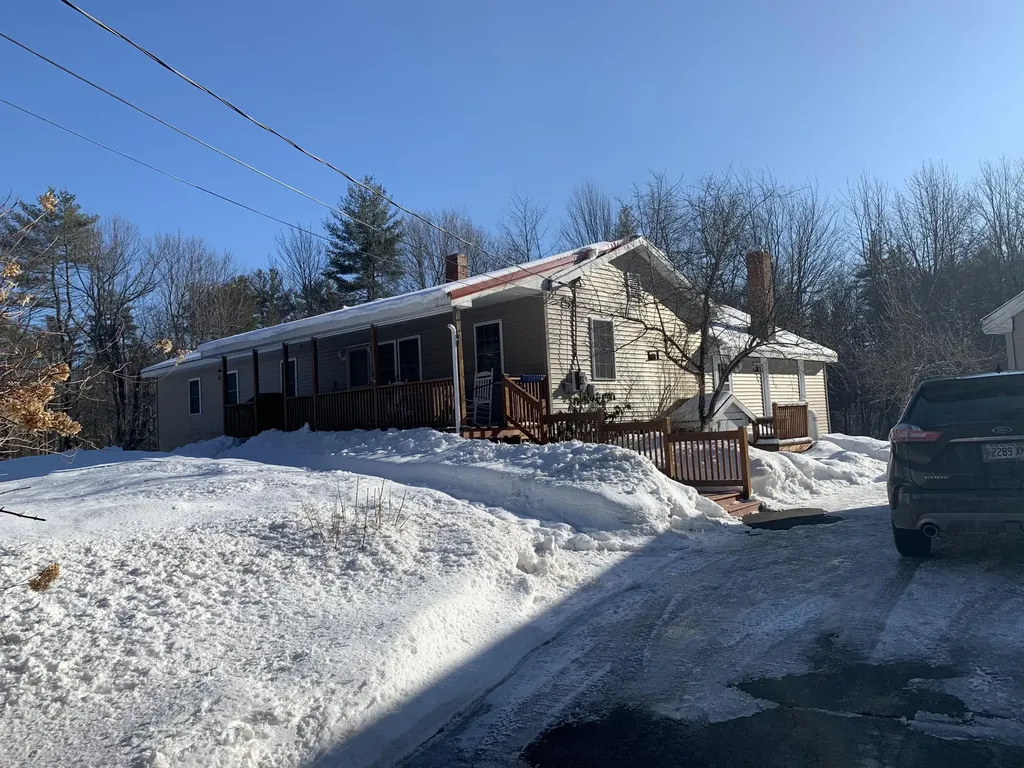 516 Turkey Lane Buxton ME 04093