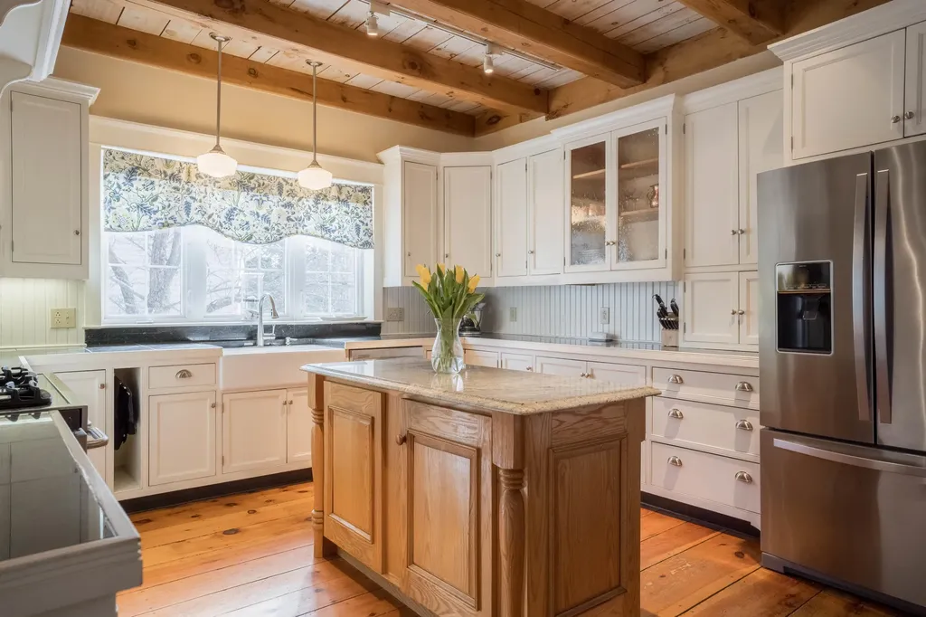 4 Brickyard Cove Road Harpswell ME 04079