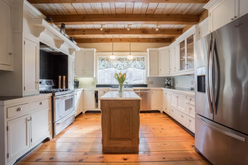 4 Brickyard Cove Road Harpswell ME 04079