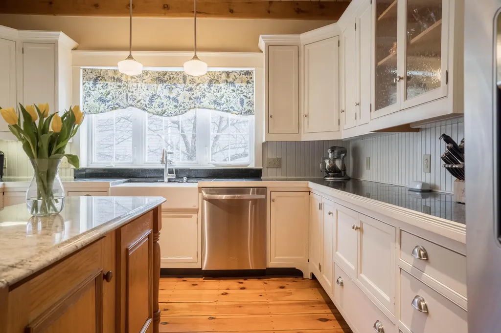 4 Brickyard Cove Road Harpswell ME 04079