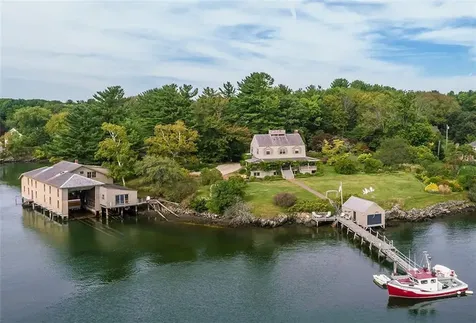 178 Whipple Road Kittery ME 03904