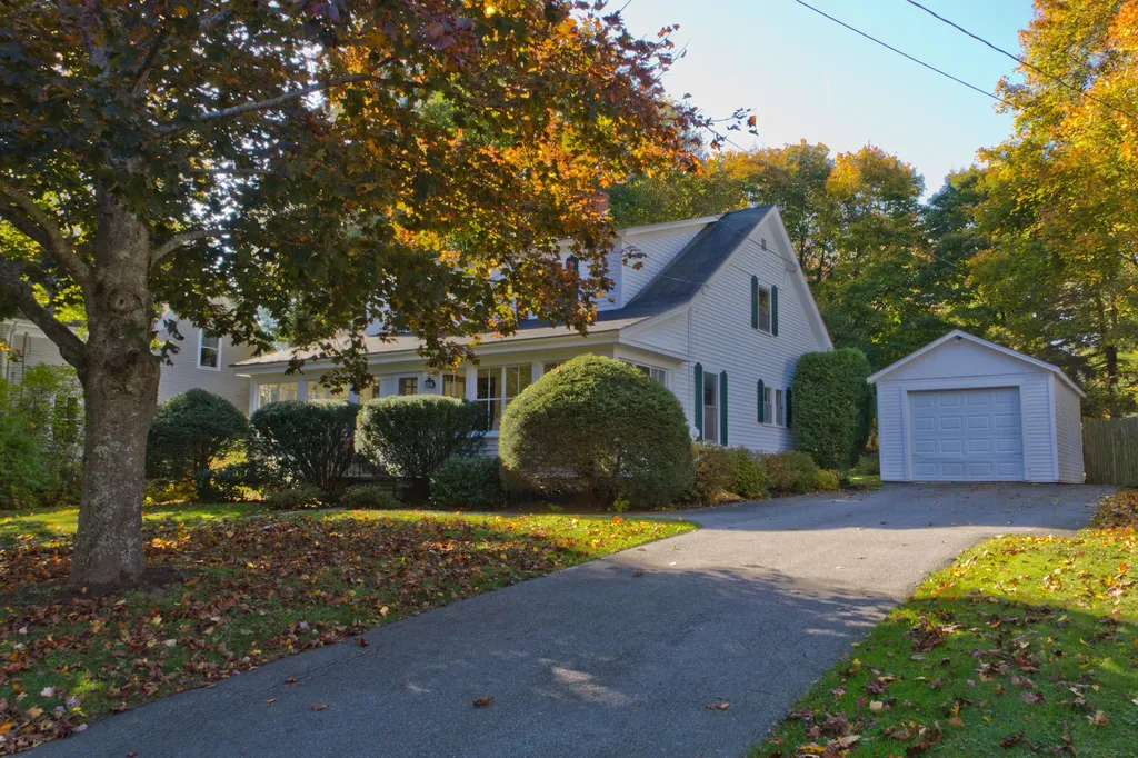 55 Park Street Camden ME 04843
