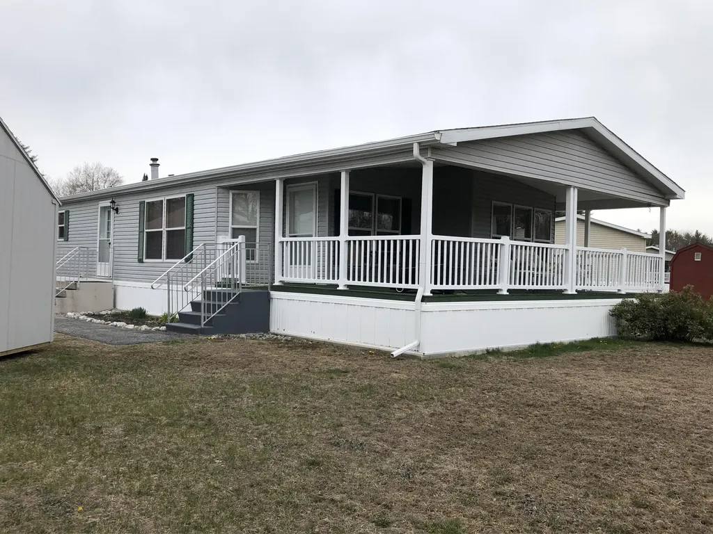 78 Forest Drive Poland ME 04274