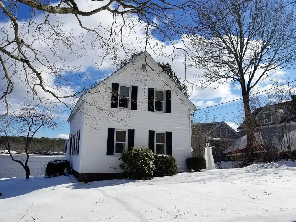 1559 Washington Street Bath ME 04530