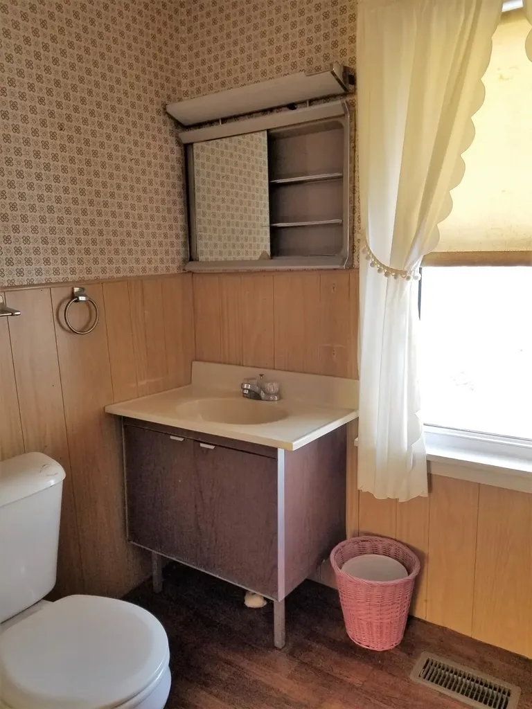 1559 Washington Street Bath ME 04530