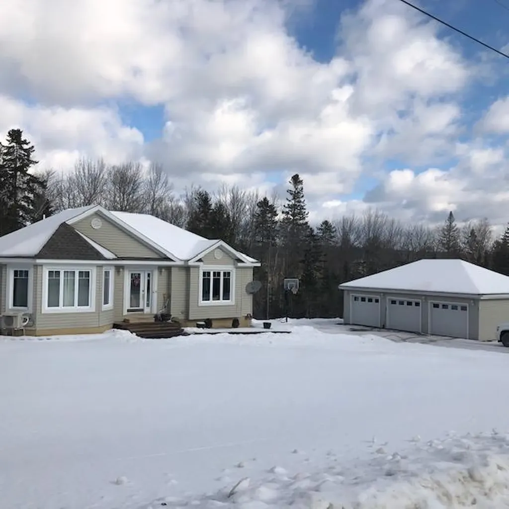 16 Partridge Lane Orrington ME 04474