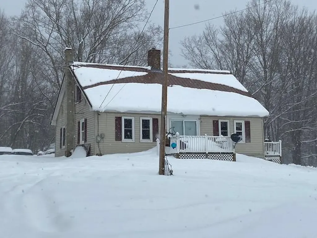160 North Road Harmony ME 04942