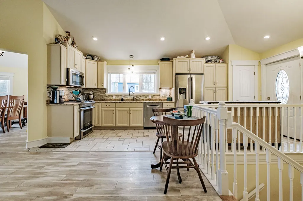 86 Cedar Lane Nobleboro ME 04555
