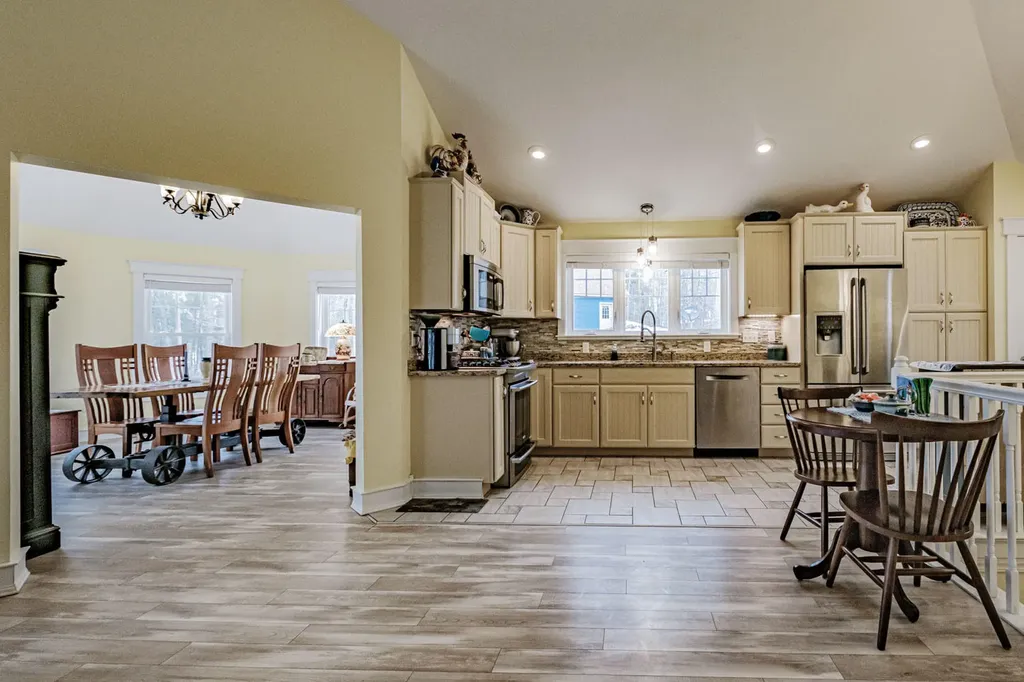 86 Cedar Lane Nobleboro ME 04555
