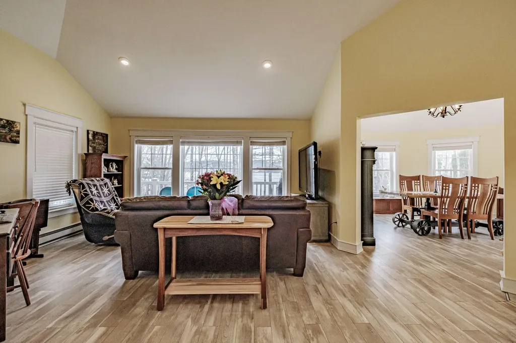 86 Cedar Lane Nobleboro ME 04555