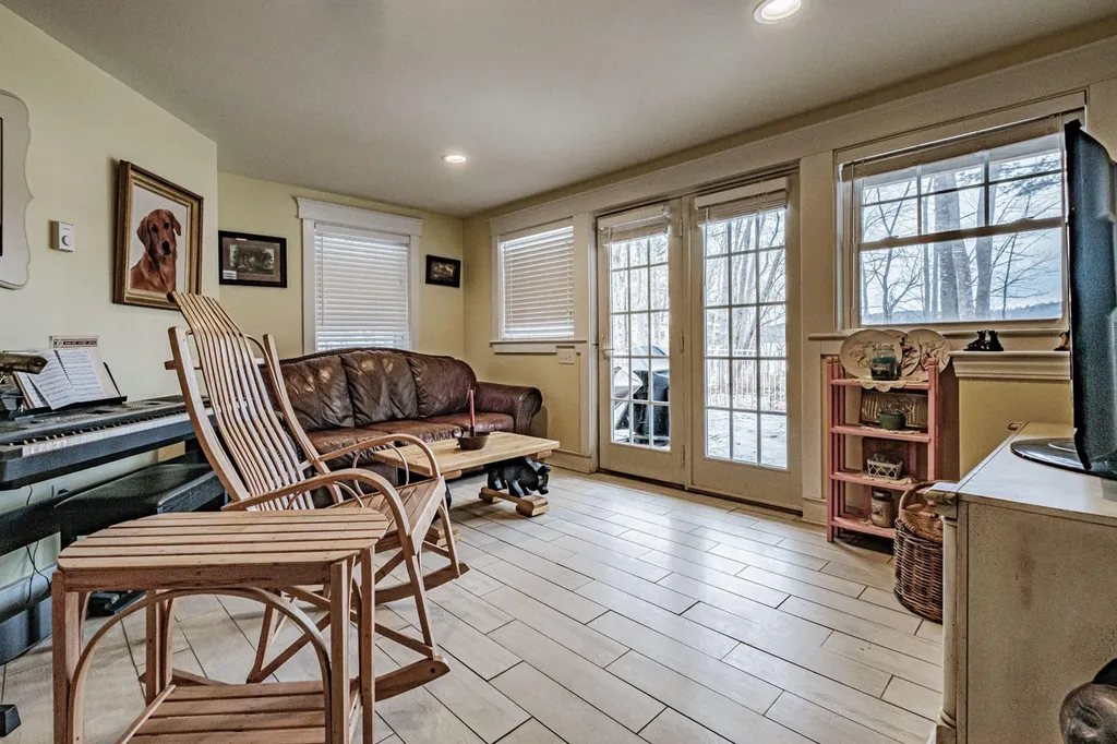 86 Cedar Lane Nobleboro ME 04555