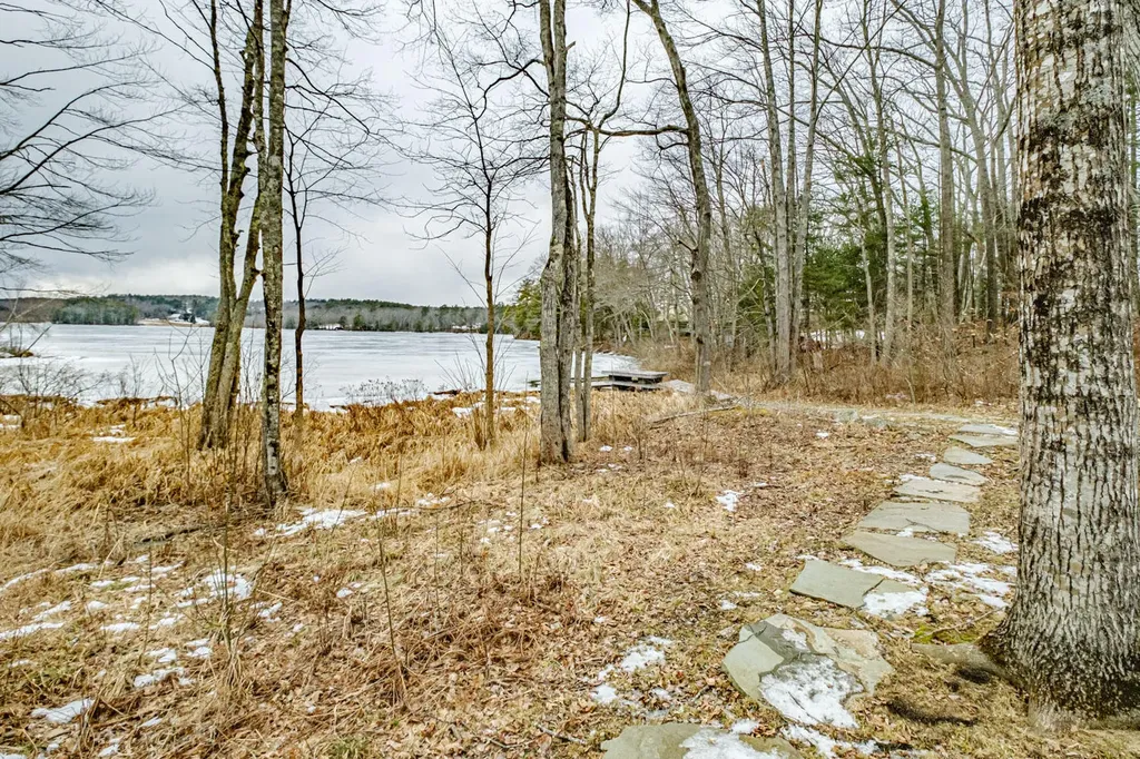 86 Cedar Lane Nobleboro ME 04555