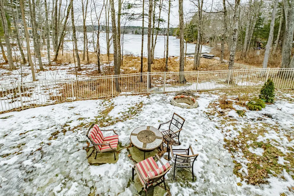 86 Cedar Lane Nobleboro ME 04555