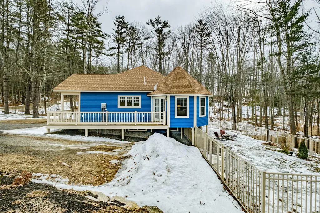 86 Cedar Lane Nobleboro ME 04555
