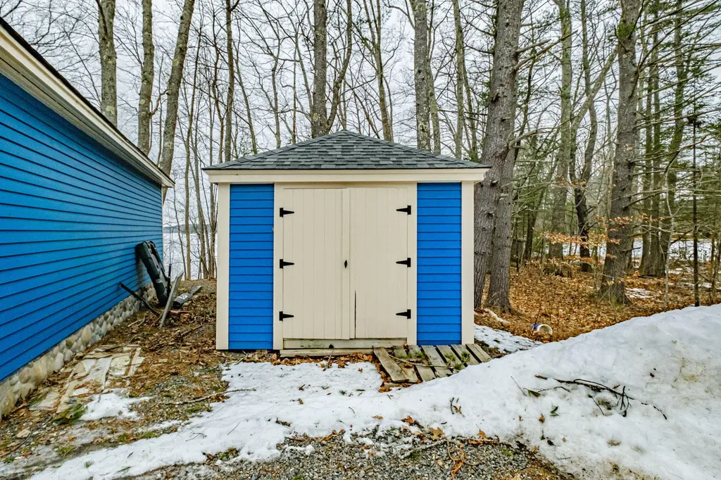 86 Cedar Lane Nobleboro ME 04555