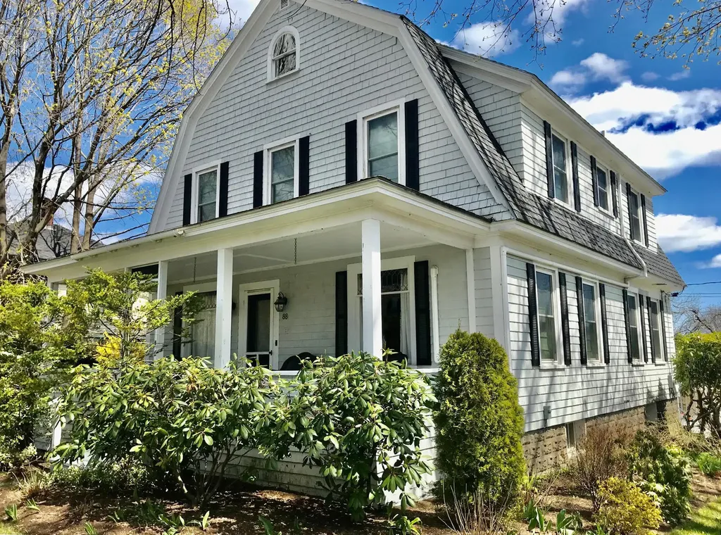88 Chestnut Street Camden ME 04843