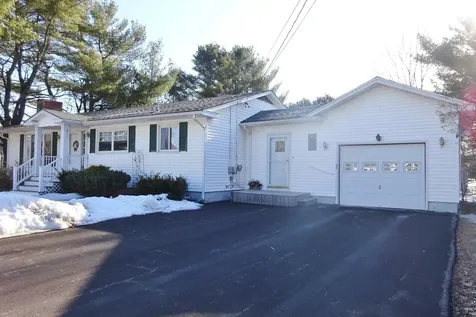10 Charles Street Hampden ME 04444