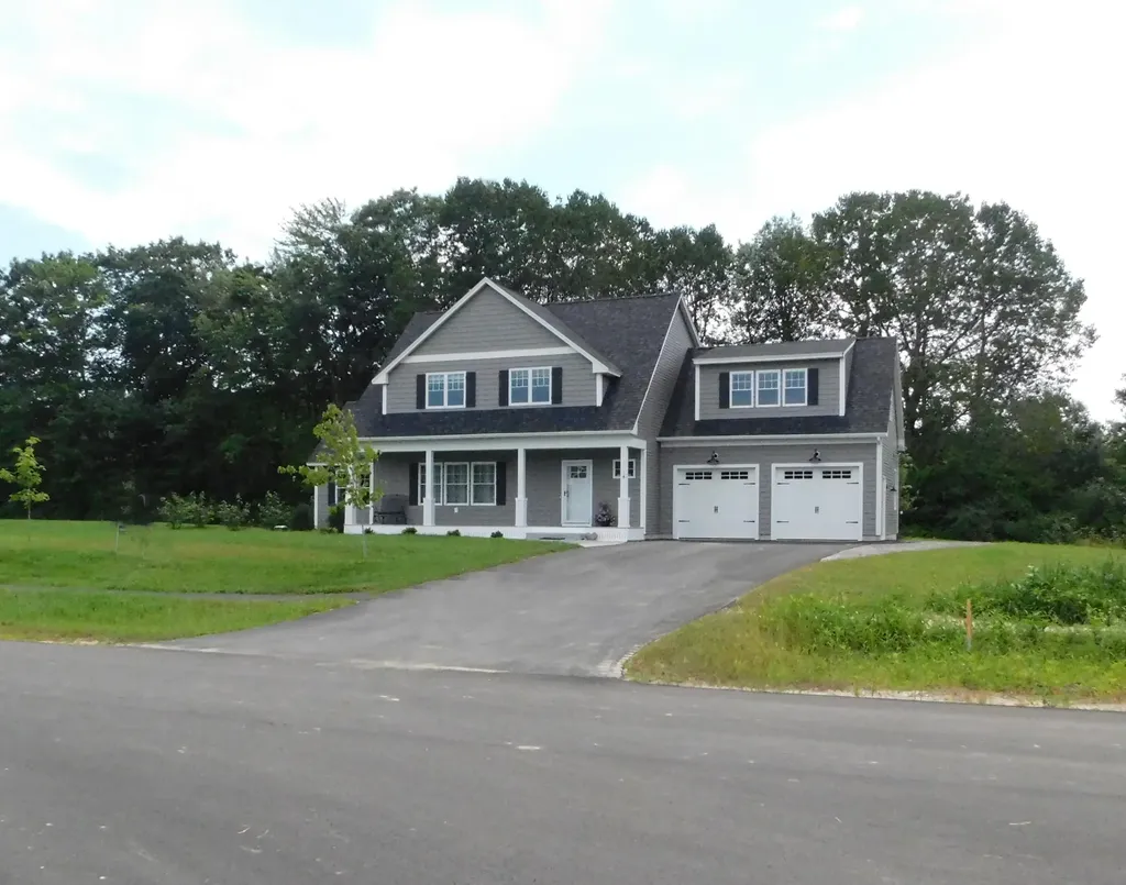 16 Higgins Drive Kennebunk ME 04043