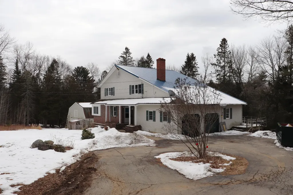499 Copeland Hill Road Holden ME 04429