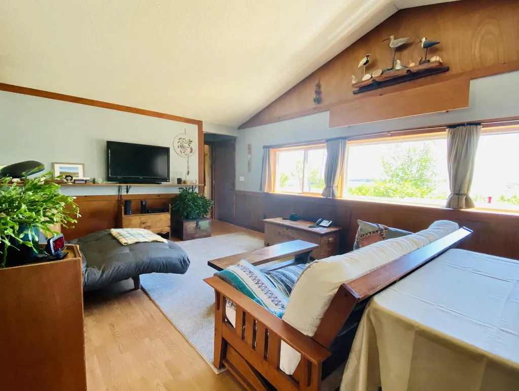 12 Kendall Head Road Eastport ME 04631