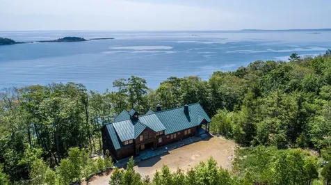 41 Pandion Lane Rockport ME 04856