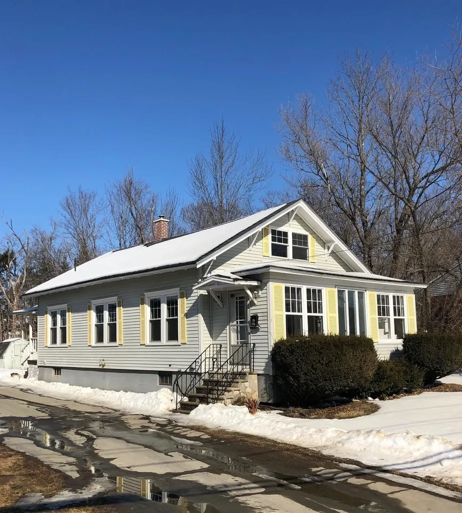 116 Main Street Newport ME 04953