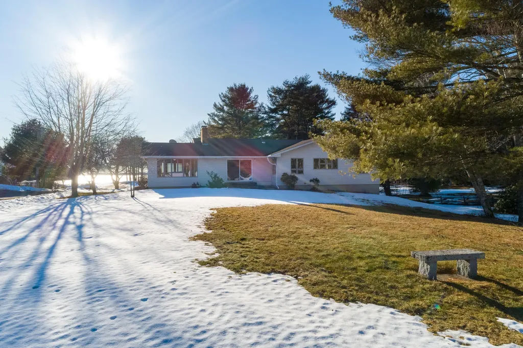 638 Harpswell Road Brunswick ME 04011