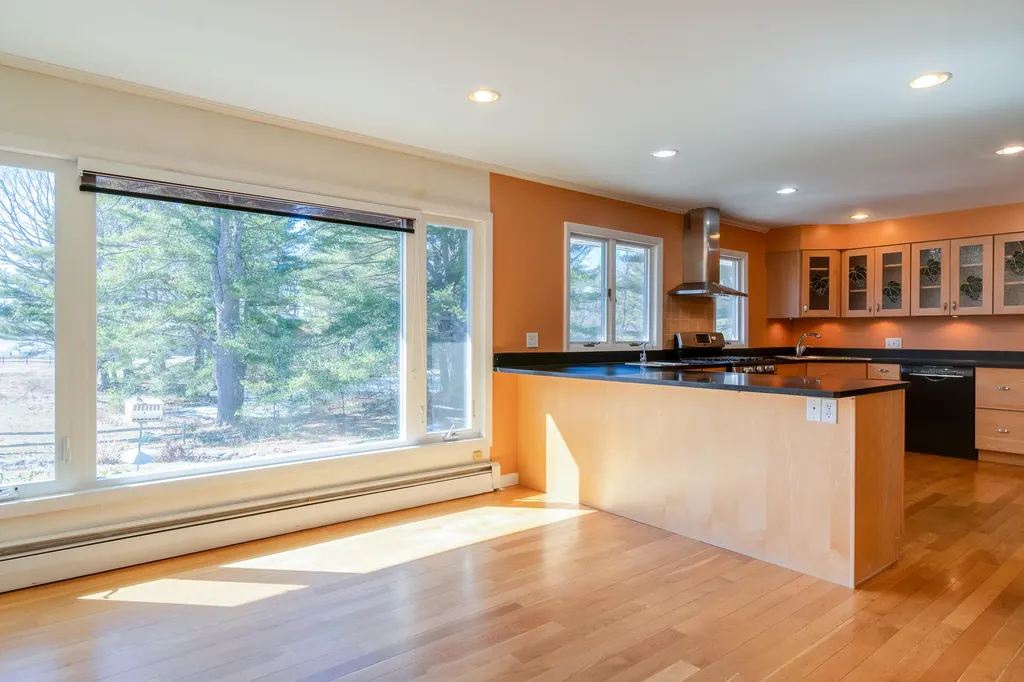 638 Harpswell Road Brunswick ME 04011