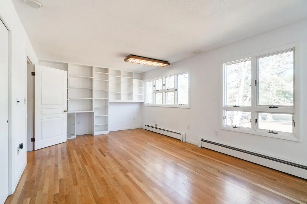 638 Harpswell Road Brunswick ME 04011