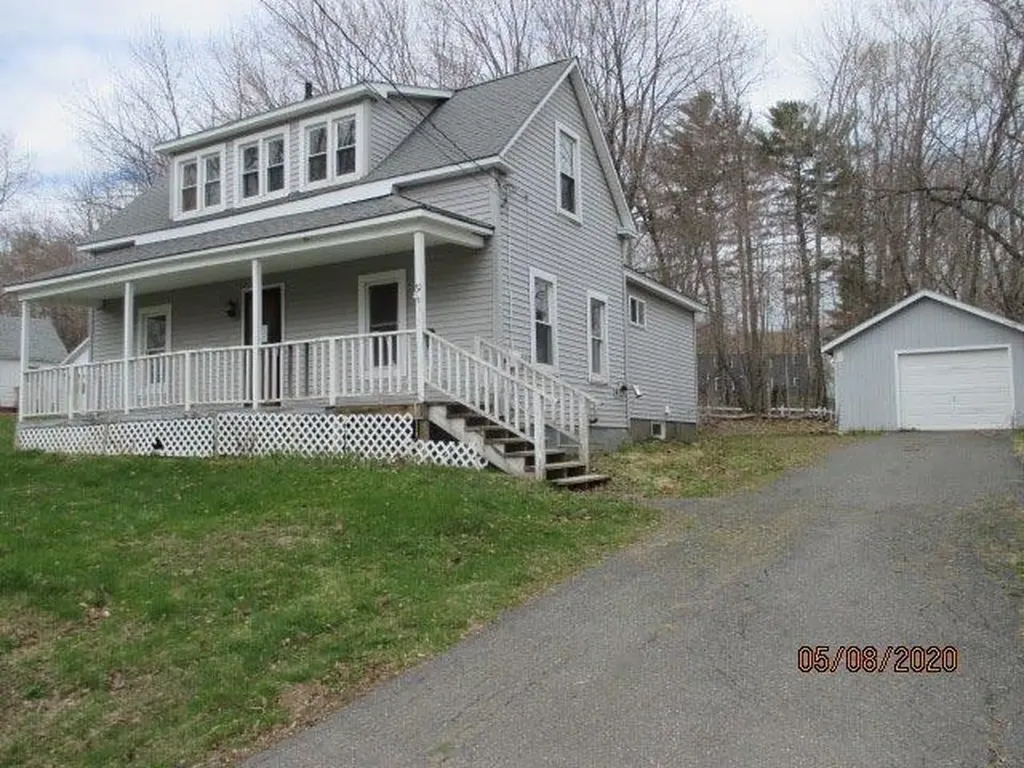 31 Gould Avenue Dexter ME 04930