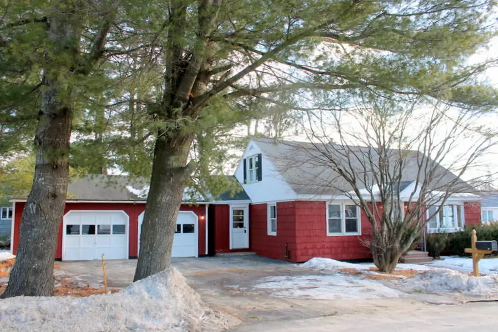 1 Sherbrooke Avenue Lewiston ME 04240