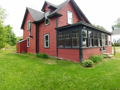 32 Libby Street Lincoln ME 04457