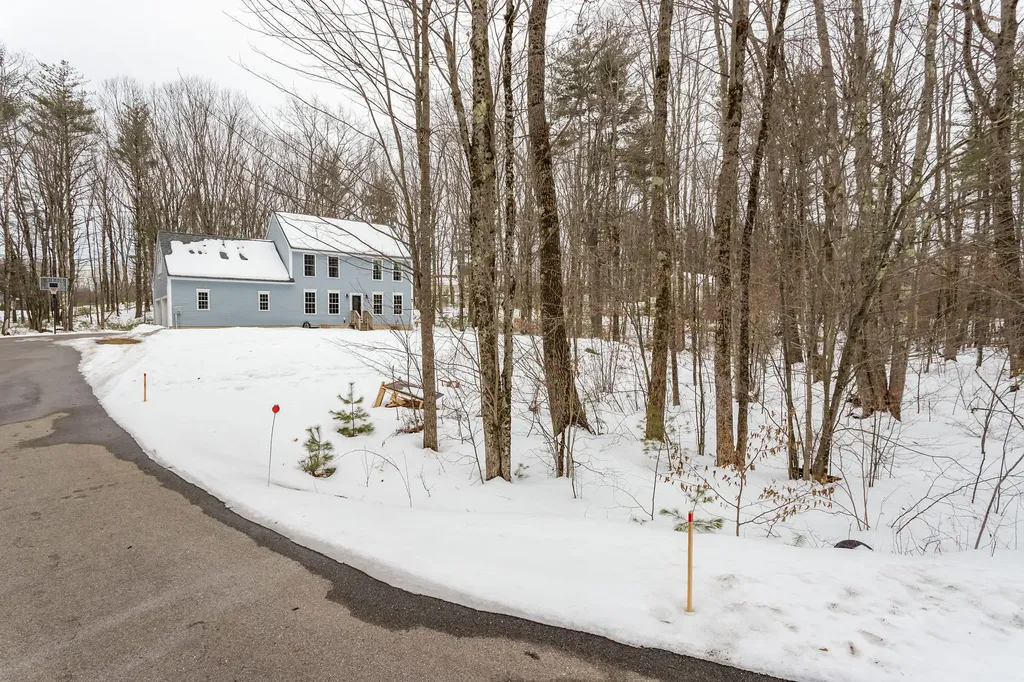 22 Raegan Lane Berwick ME 03901
