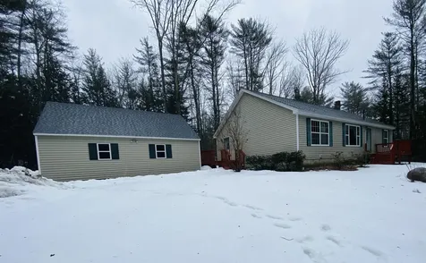 35 Hemlock Lane Union ME 04862