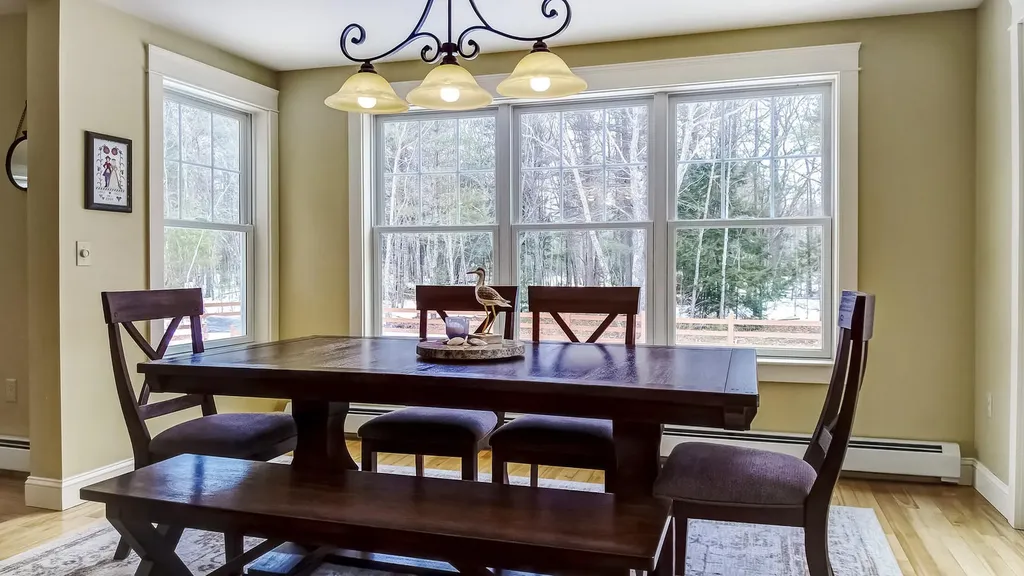 33 Deerfield Drive Brunswick ME 04011