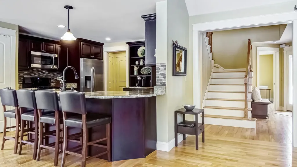 33 Deerfield Drive Brunswick ME 04011