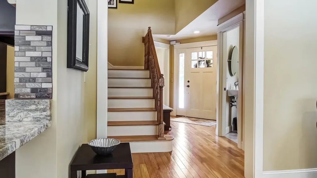 33 Deerfield Drive Brunswick ME 04011