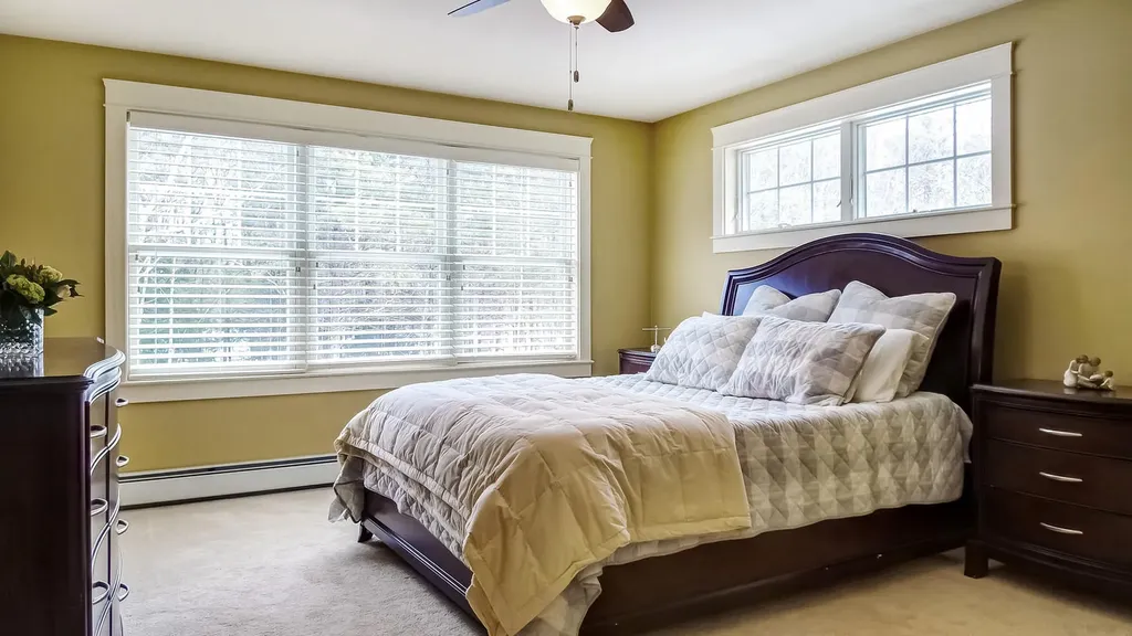 33 Deerfield Drive Brunswick ME 04011