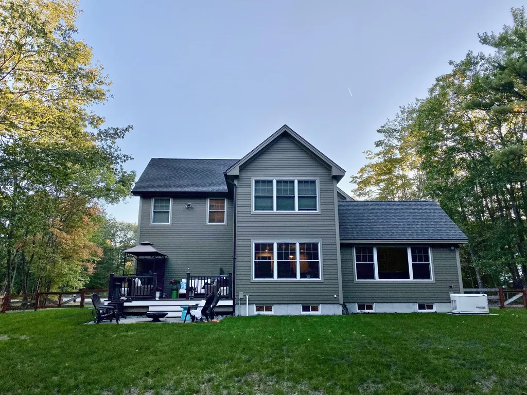 33 Deerfield Drive Brunswick ME 04011