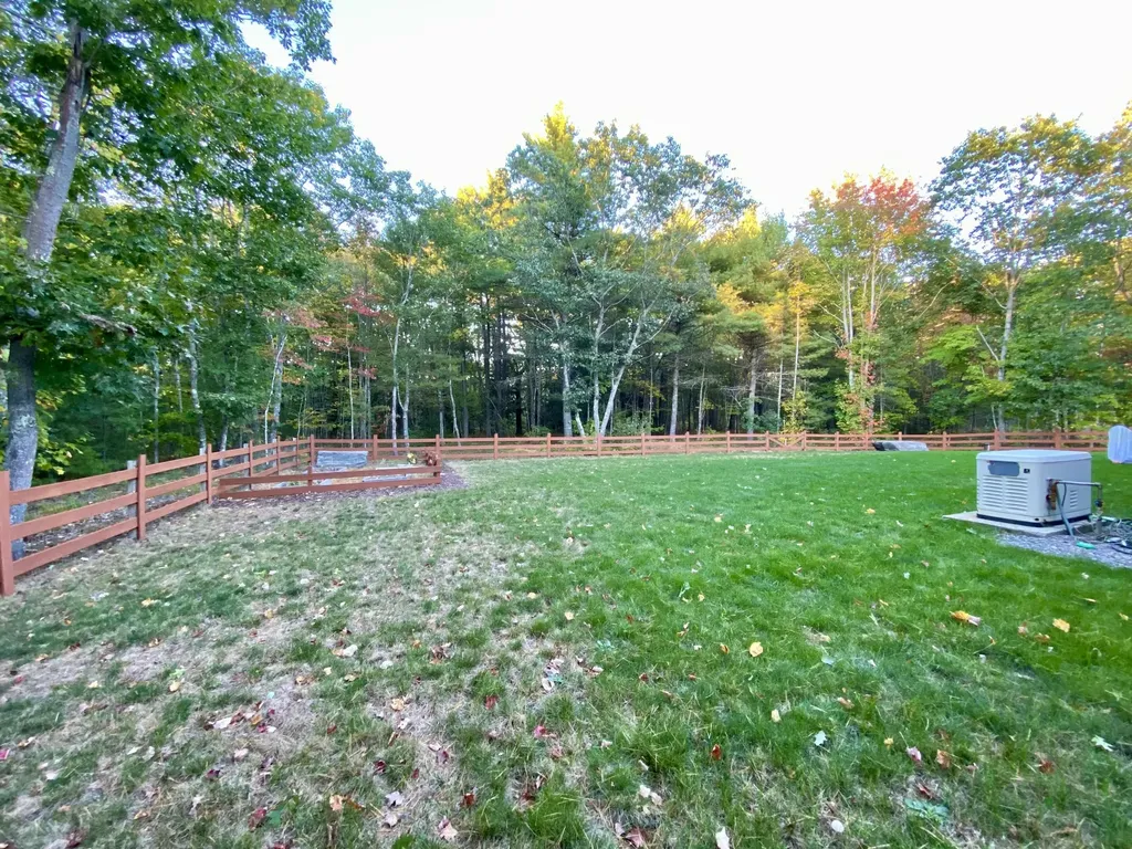 33 Deerfield Drive Brunswick ME 04011