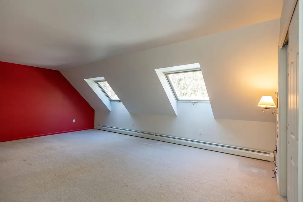 18 Castlewood Road Newcastle ME 04553