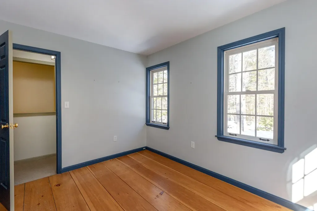 18 Castlewood Road Newcastle ME 04553