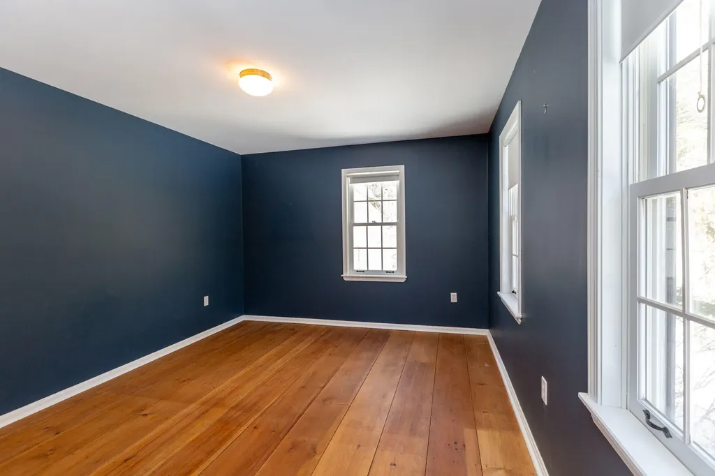 18 Castlewood Road Newcastle ME 04553