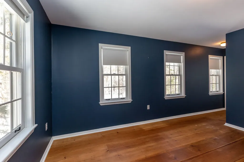 18 Castlewood Road Newcastle ME 04553