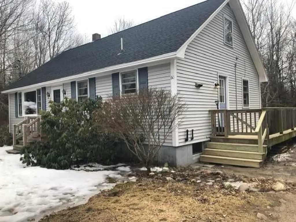 60 Birchlawn Drive Lamoine ME 04605