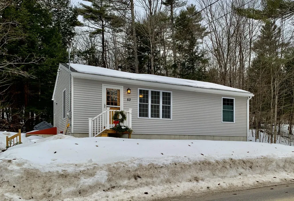 53 Mayberry Road Gray ME 04039