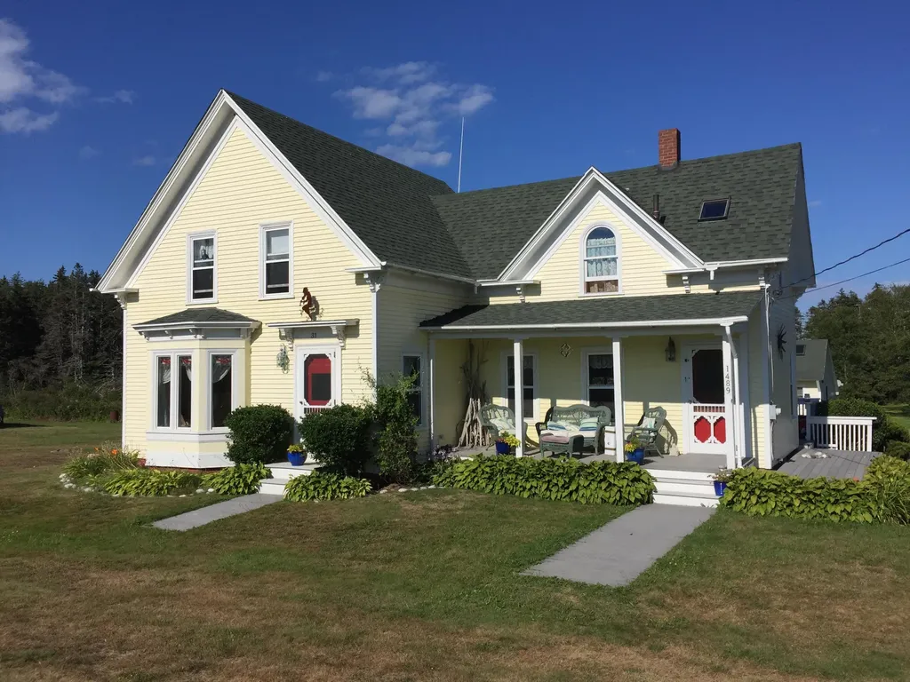 31 North Road Matinicus Isle Plt ME 04851