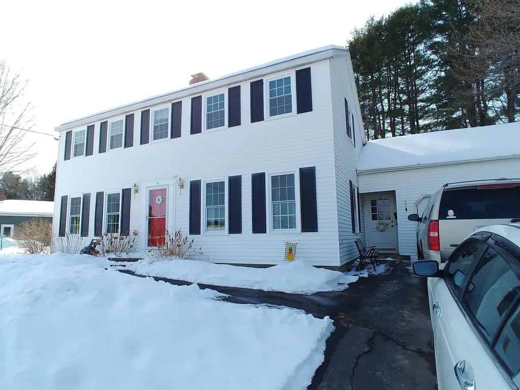 10 Mayfair Circle Augusta ME 04330