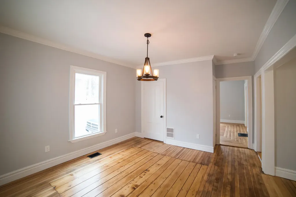 85 Montgomery Street Bangor ME 04401
